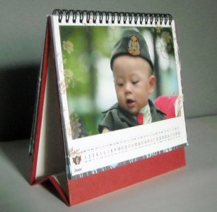 妞妞過生日照片印上臺(tái)歷